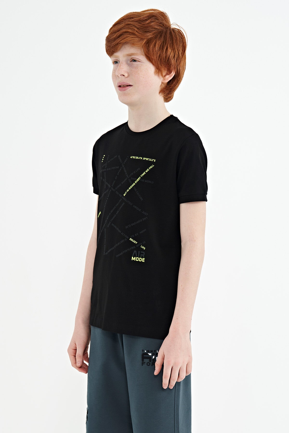 <tc>T-shirt pour garçon à col rond, coupe standard, avec imprimé de texte minimaliste - 11132</tc>