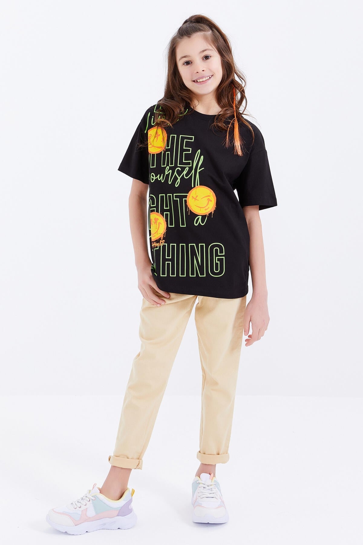 oversize emoji baskili o yaka düşük omuz kiz çocuk t-shirt - 75042