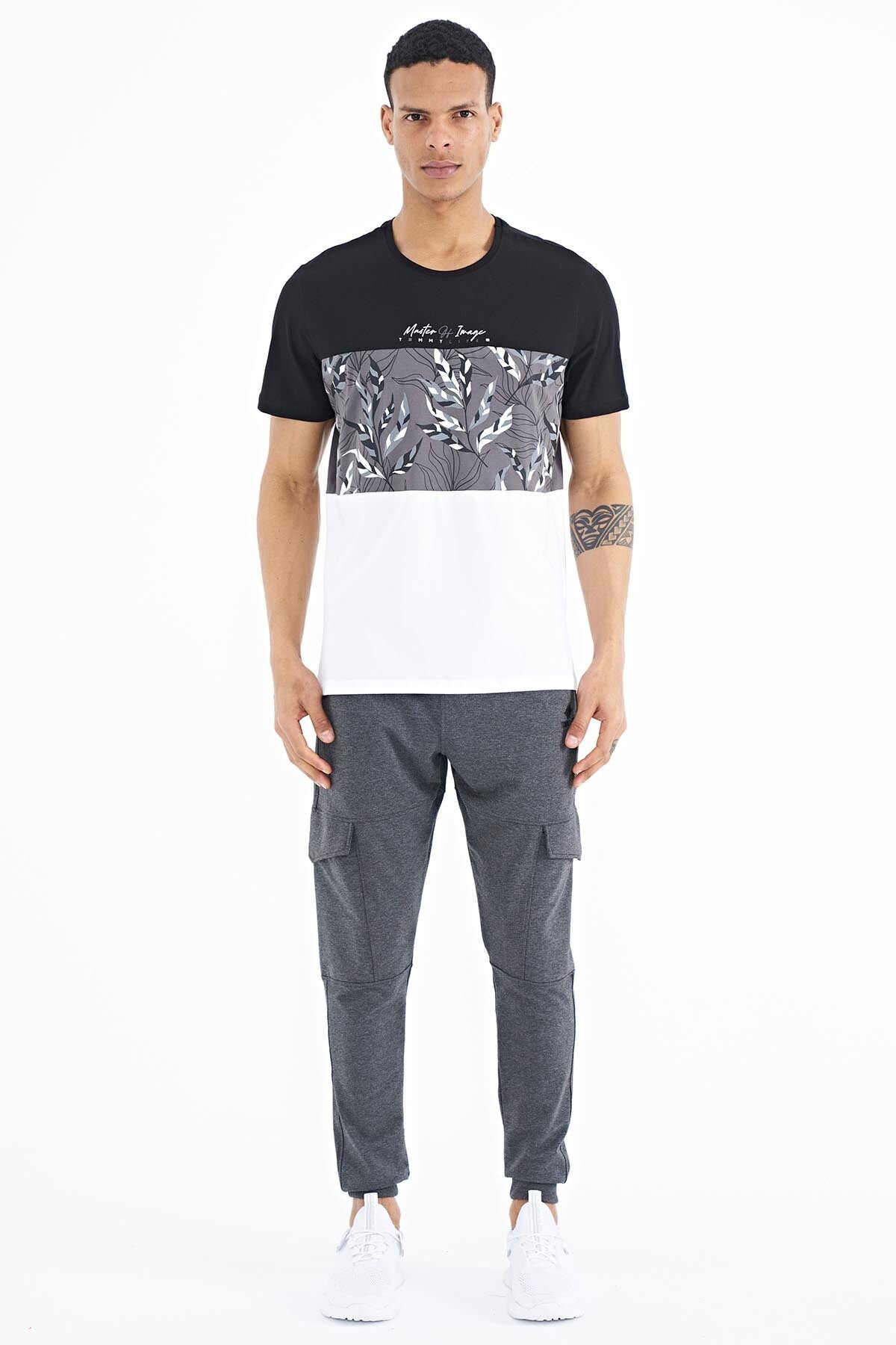 <tc>T-shirt pour homme à col rond, à coupe standard, avec impression en dégradé de couleurs - 88177</tc>