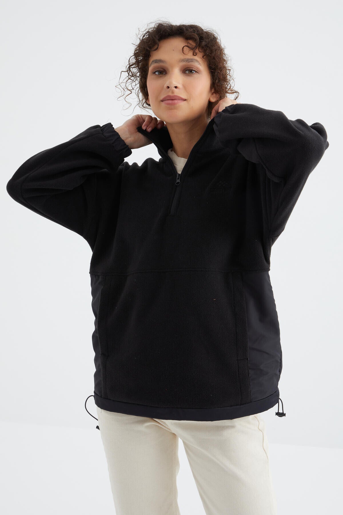 <tc>Sweatshirt polaire femme oversize à col montant et demi-zip avec bas froncé - 97236</tc>