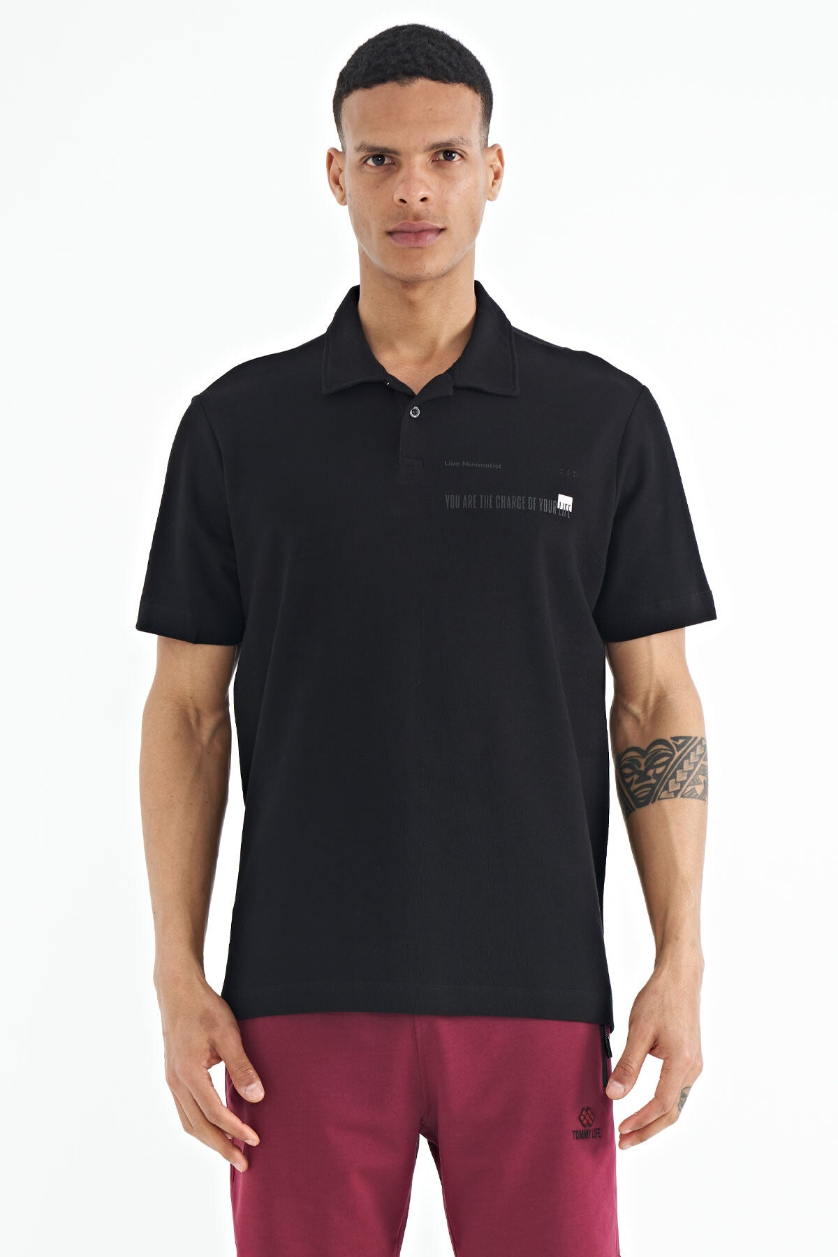 <tc>T-shirt pour homme à col polo, coupe standard, avec imprimé de texte - 88236</tc>