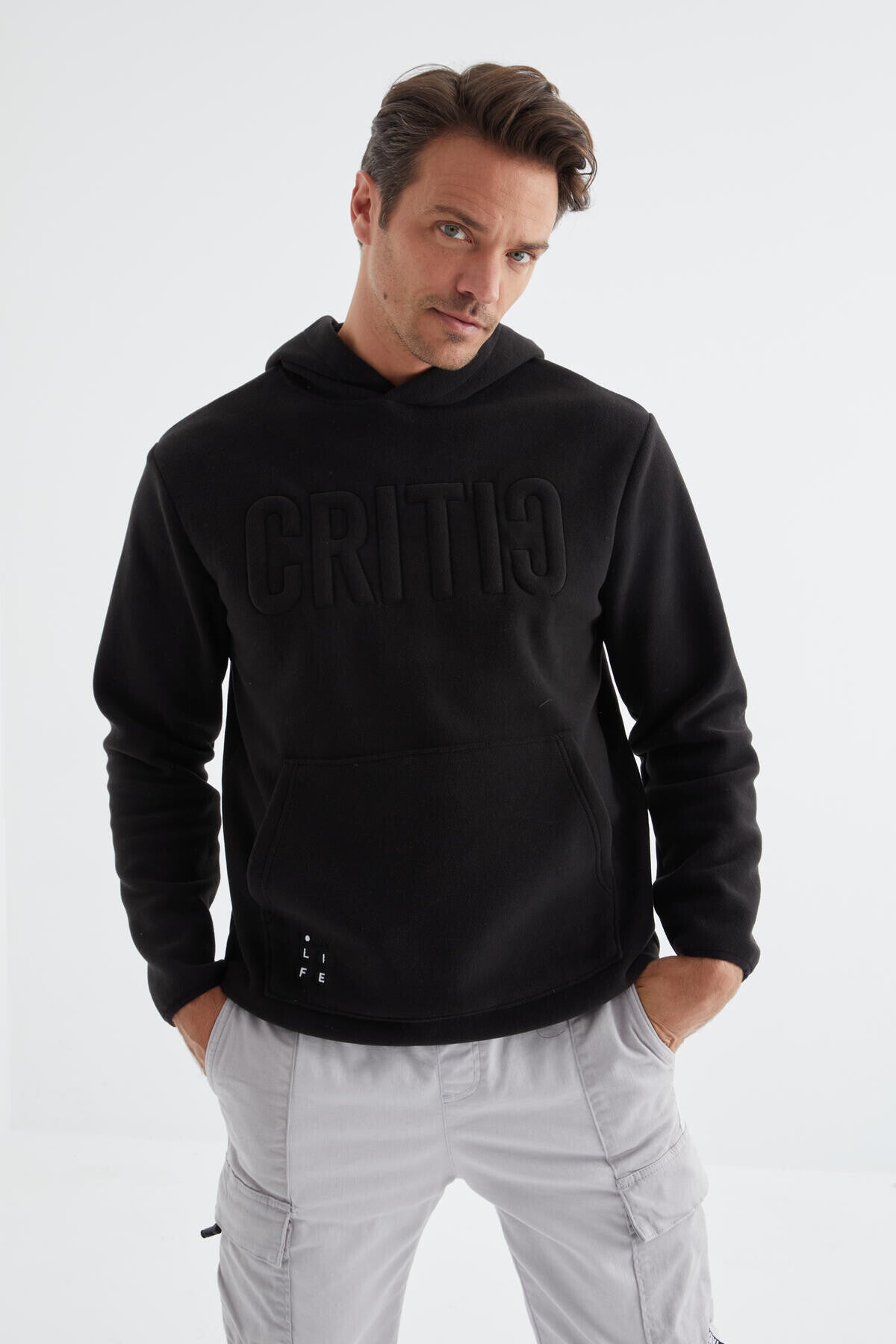 yazi nakişli kanguru cepli kapüşonlu standart kalip erkek polar sweatshirt - 88156 - Justyol