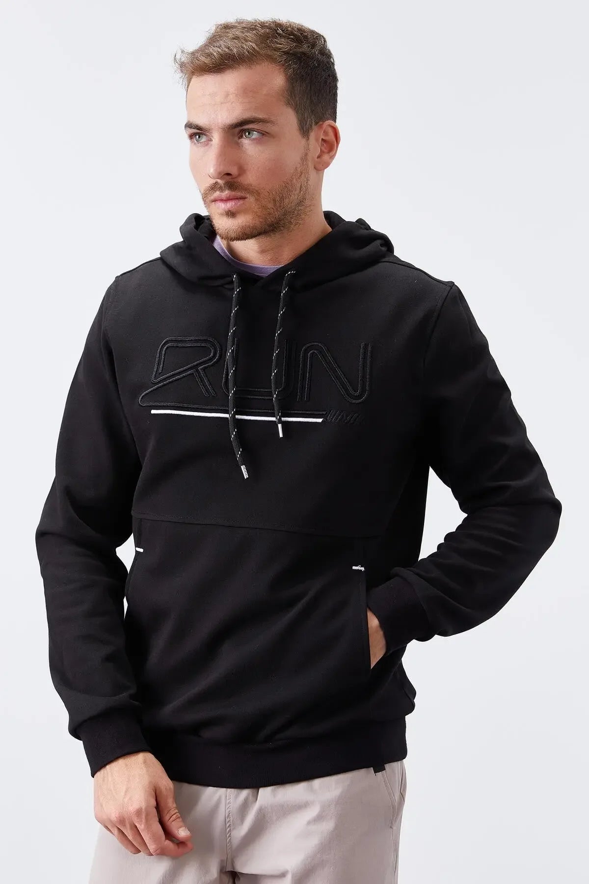 Sweat à capuche homme coupe standard avec broderie - 87887 - Justyol