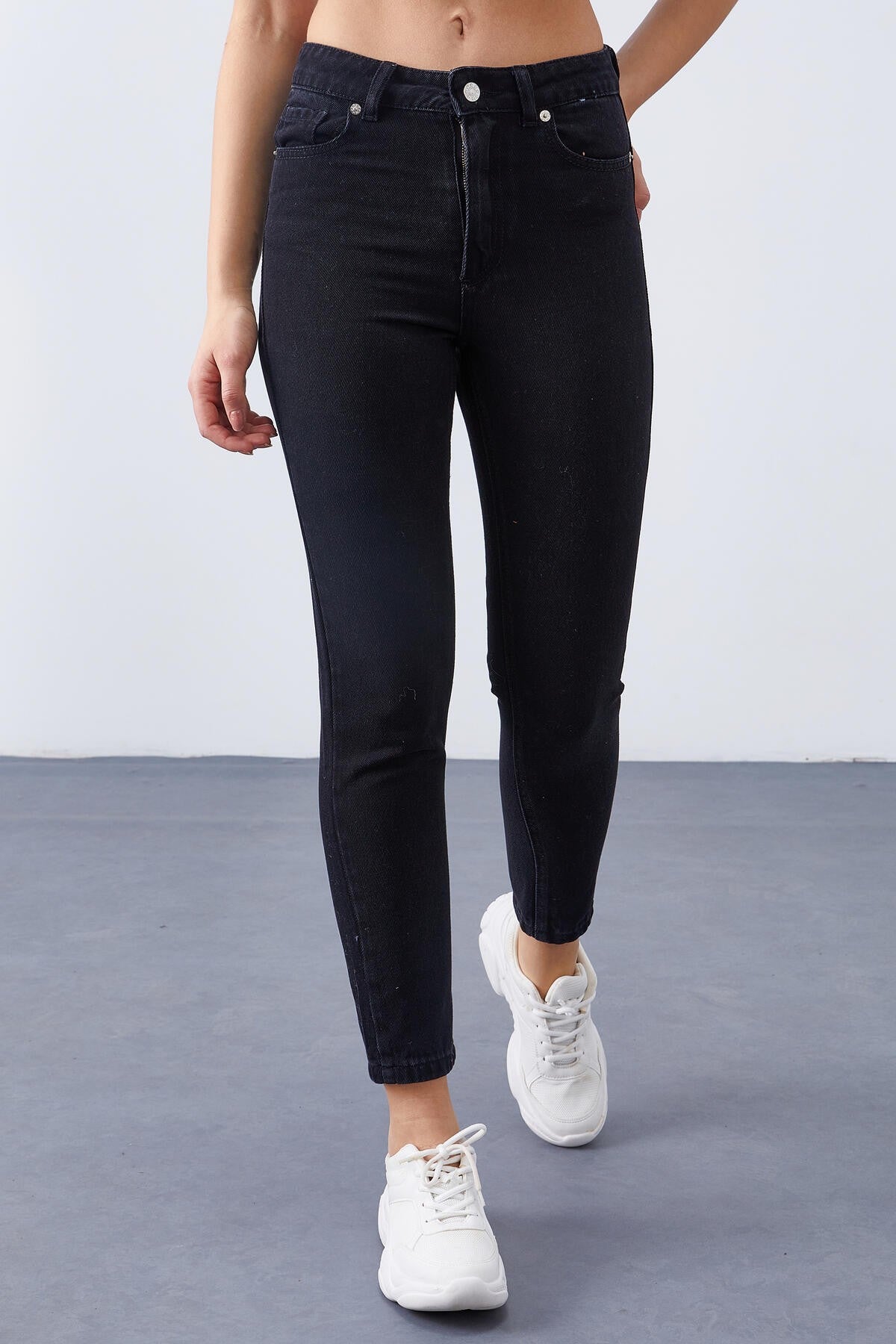 <tc>Pantalon femme taille haute coupe slim - 94612</tc>