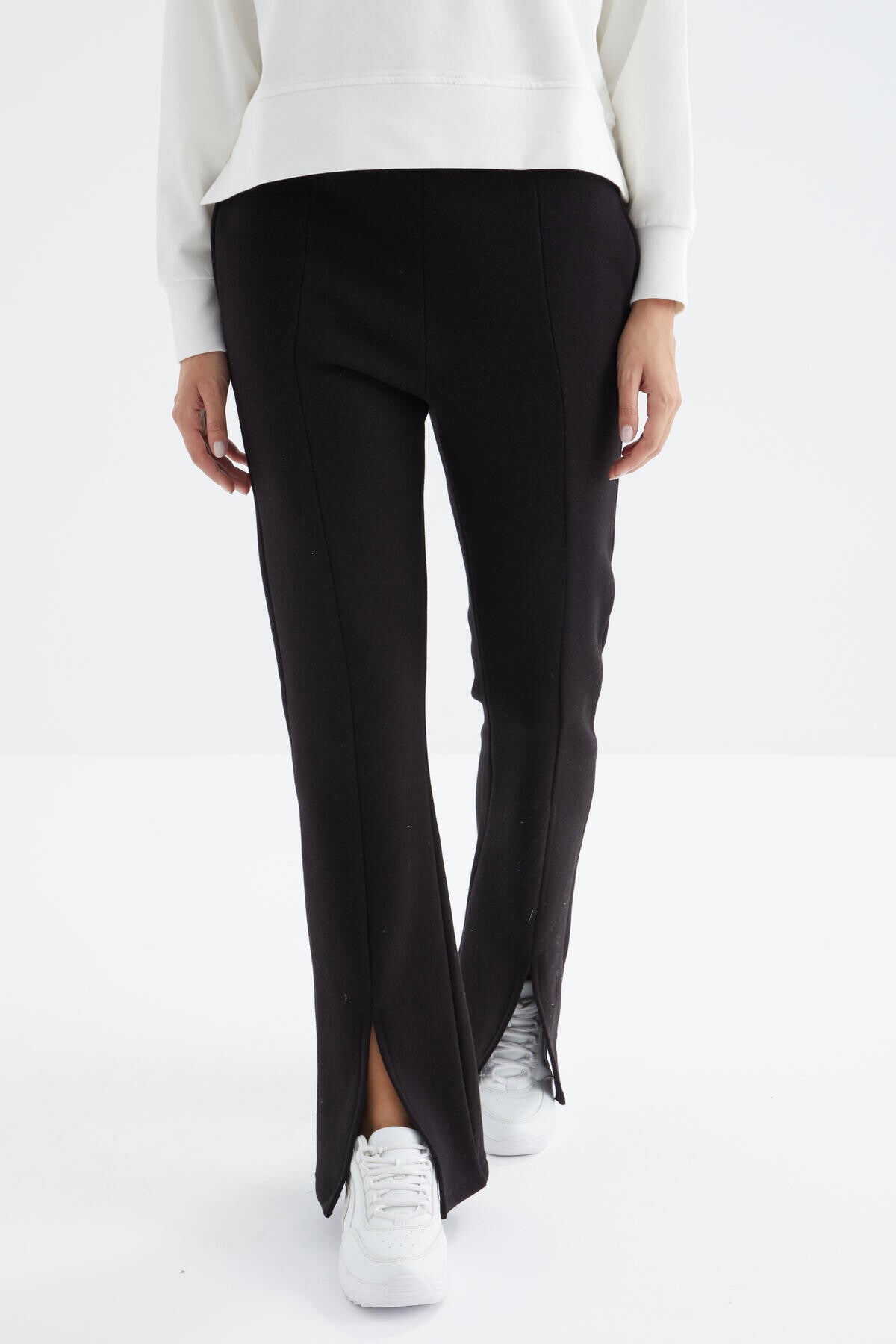 <tc>Pantalon de survêtement pour femme, taille haute, avec fentes avant, poches latérales et coupe confortable - 94625</tc>