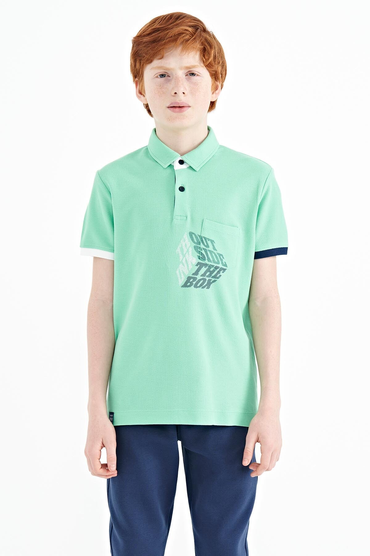 <tc>T-shirt pour garçon à col polo, coupe standard, avec imprimé et détails de poche avant - 11102</tc>