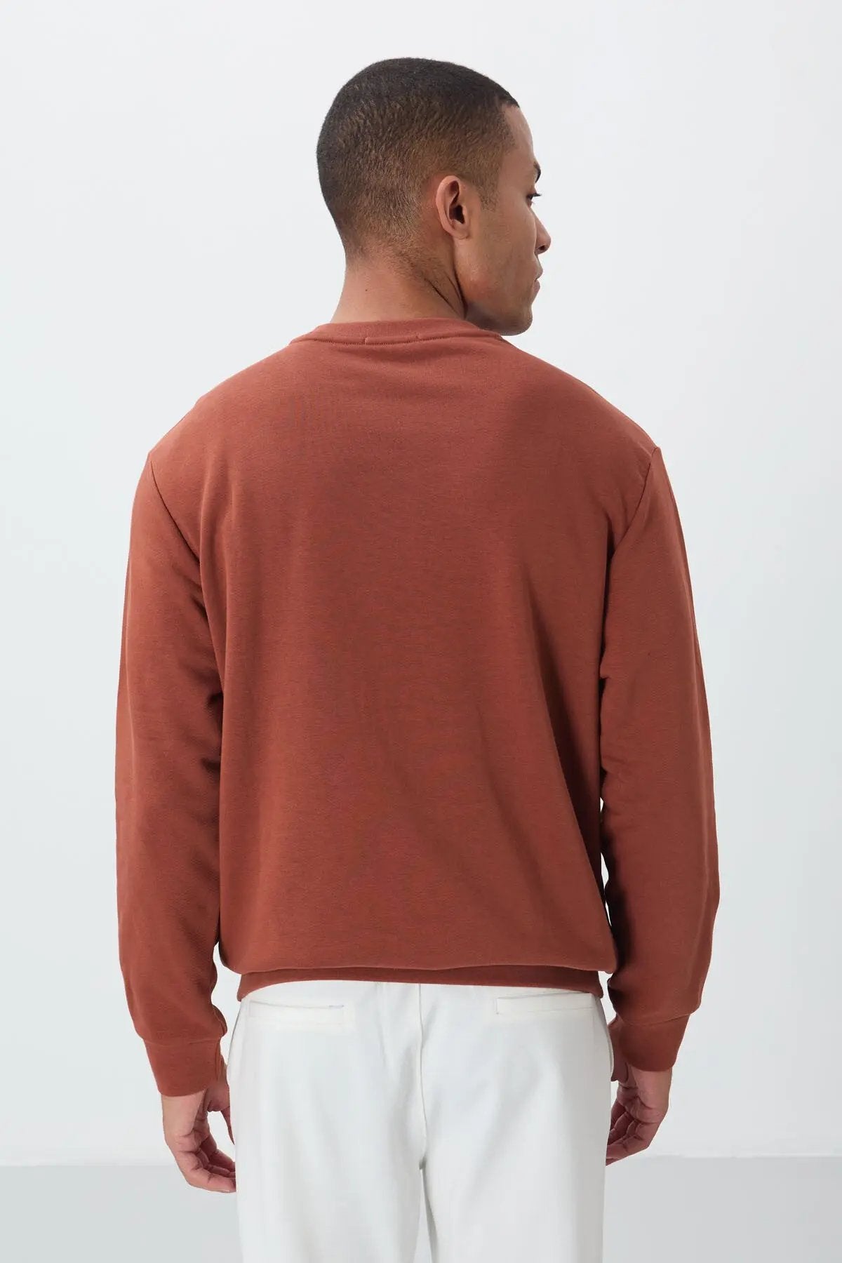 yazi nakişli o yaka rahat form erkek sweatshirt - 88020 - Justyol