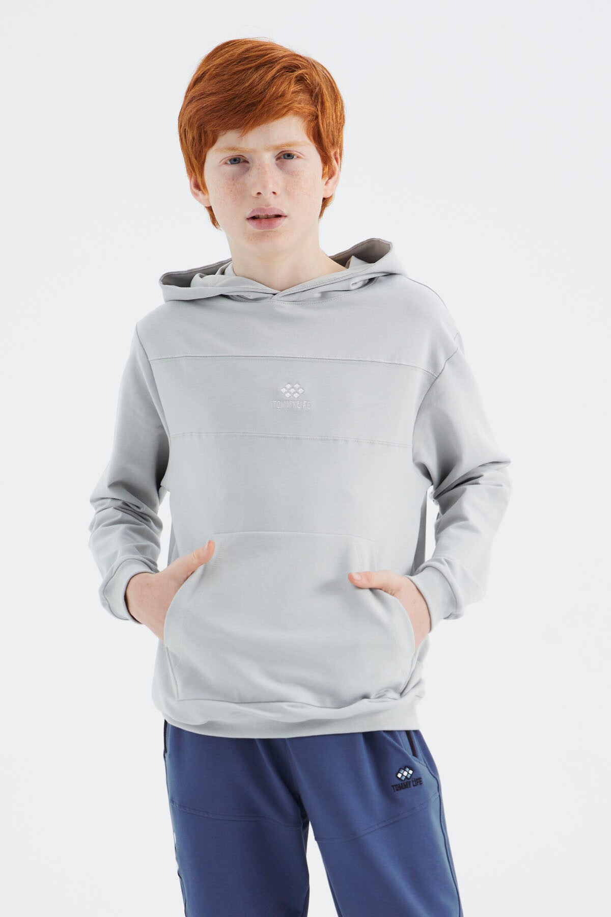 <tc>Sweatshirt basique pour garçon avec capuche - 11181</tc>