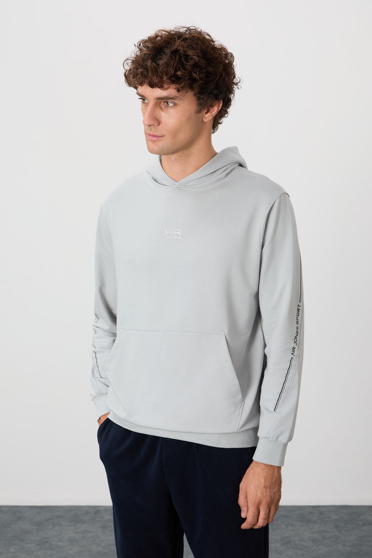 <tc>Sweatshirt homme à capuche Ulrich - 88311</tc>