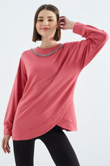 <tc>Sweatshirt oversize à col rond, avec jupe asymétrique et accessoires de collier - 02382</tc>