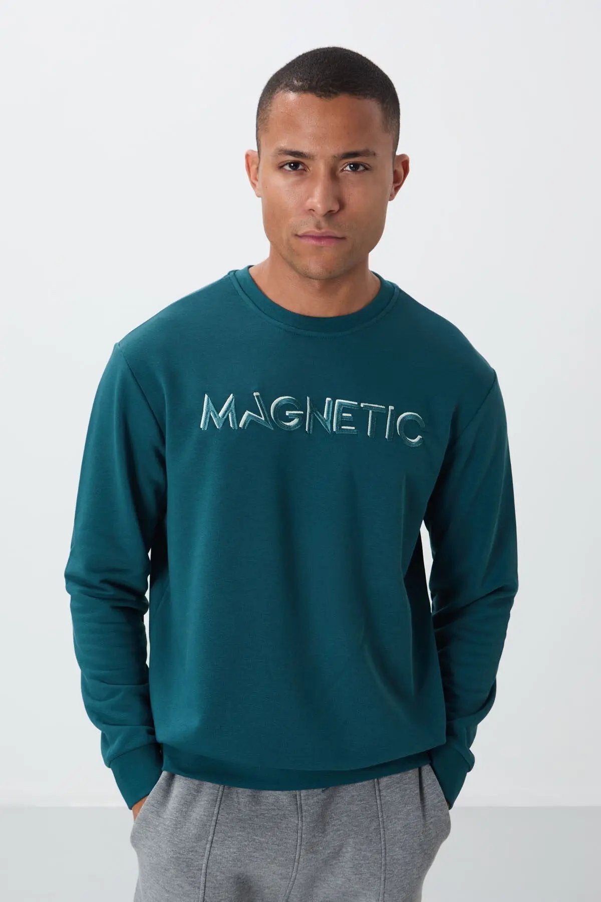 yazi nakişli o yaka rahat form erkek sweatshirt - 88020 - Justyol