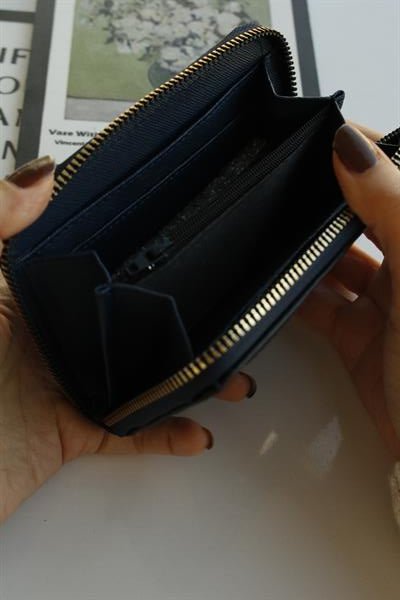 Portefeuille Femme en Suédine Bleu Marine avec Compartiments