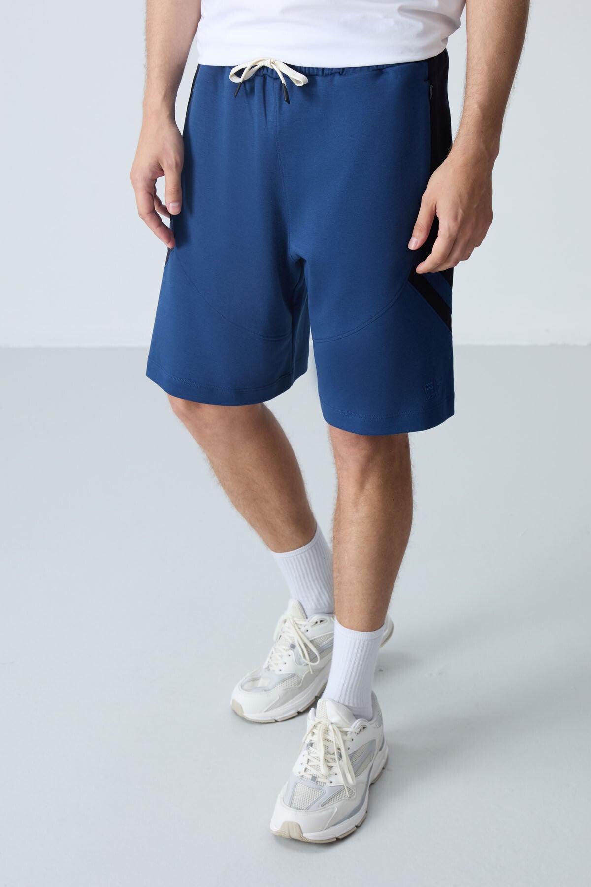 <tc>Short Basique Homme en Coton Épais à Texture Douce, Coupe Standard - 81281</tc>