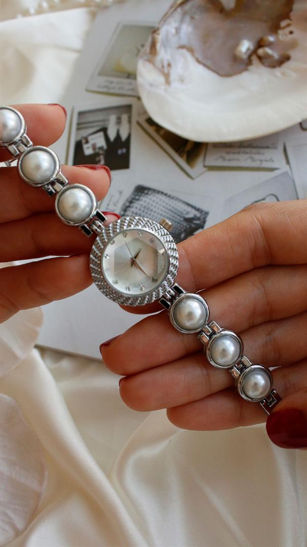 Montre à Bracelet en Métal Argenté avec Perles 15 (Cadran Blanc)