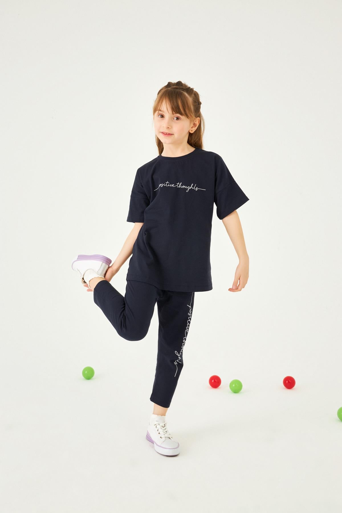 <tc>Ensemble basique pour fille avec imprimé positif et leggings</tc>