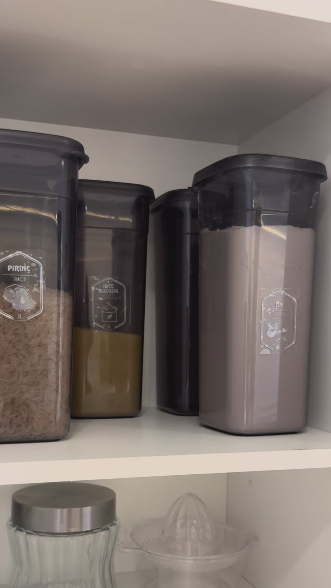 Charger la vidéo : Set de 12 bocaux carrés de conservation 1700 ml avec étiquettes