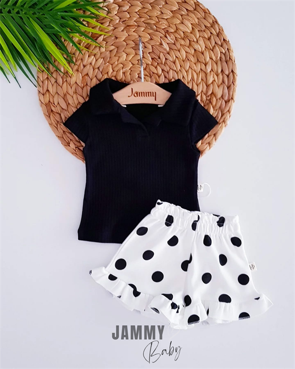 polka dot shorts / lacoste collar casco tshirt set