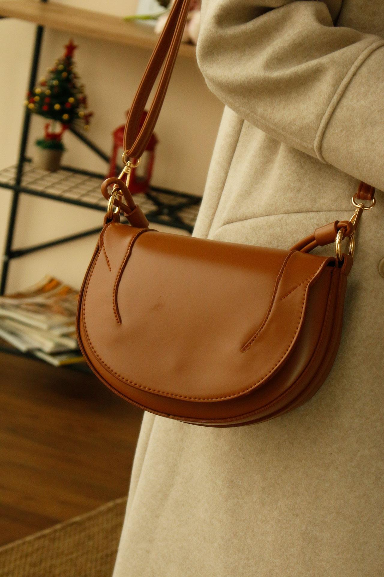 <tc>Sac à main Robin pour femme en camel</tc>