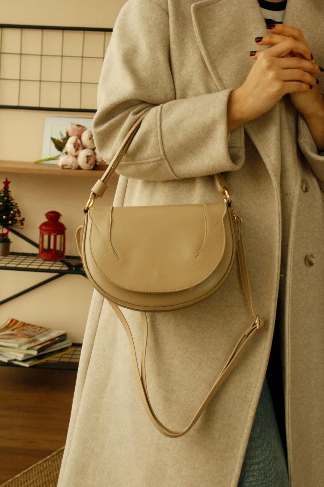 <tc>Sac à main Robin pour femme en beige</tc>