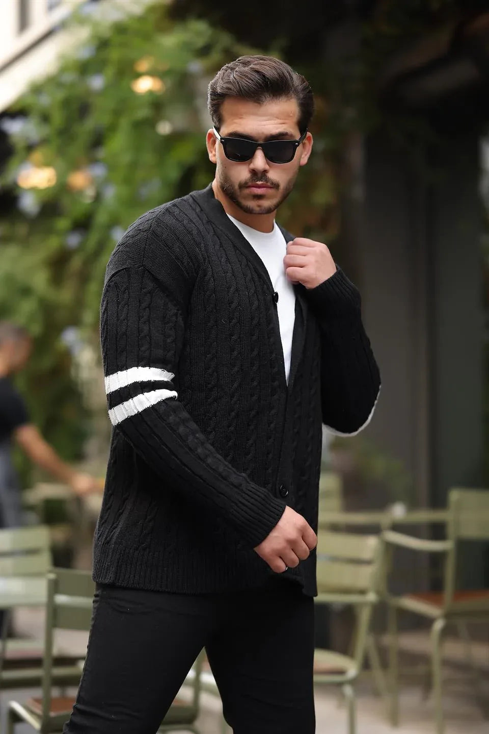 Gilet en Tricot avec Manches en Tresse et Détails en Bande - Justyol