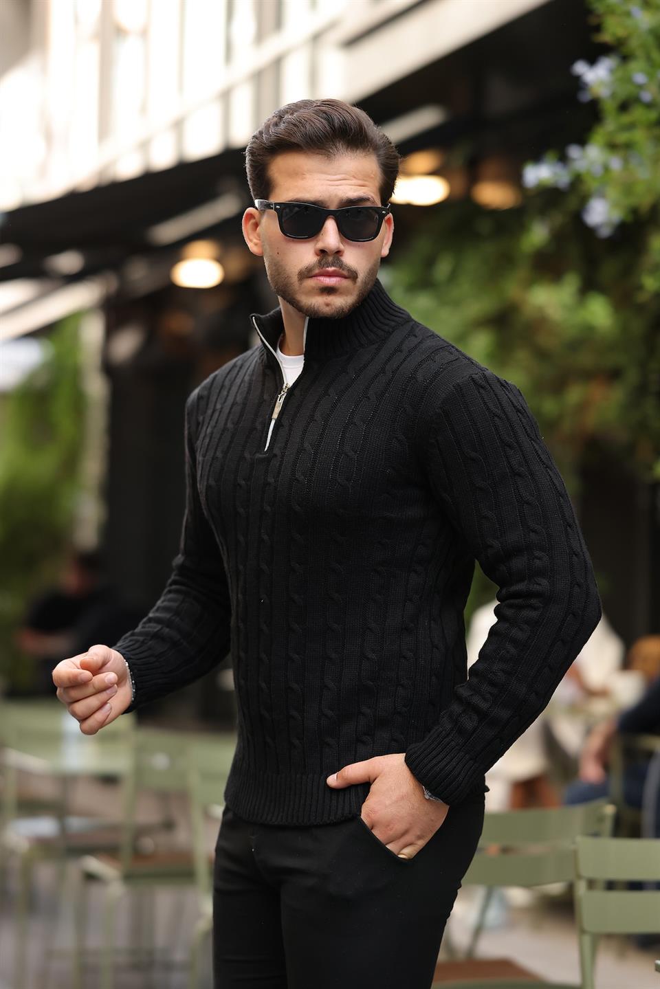 <tc>Pull en tricot pour homme à demi-zip avec motif torsadé.</tc>