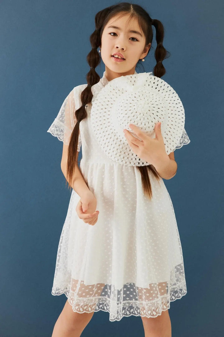 Robe Fille Blanche en Mousseline avec Chapeau et Col Hôtesse
