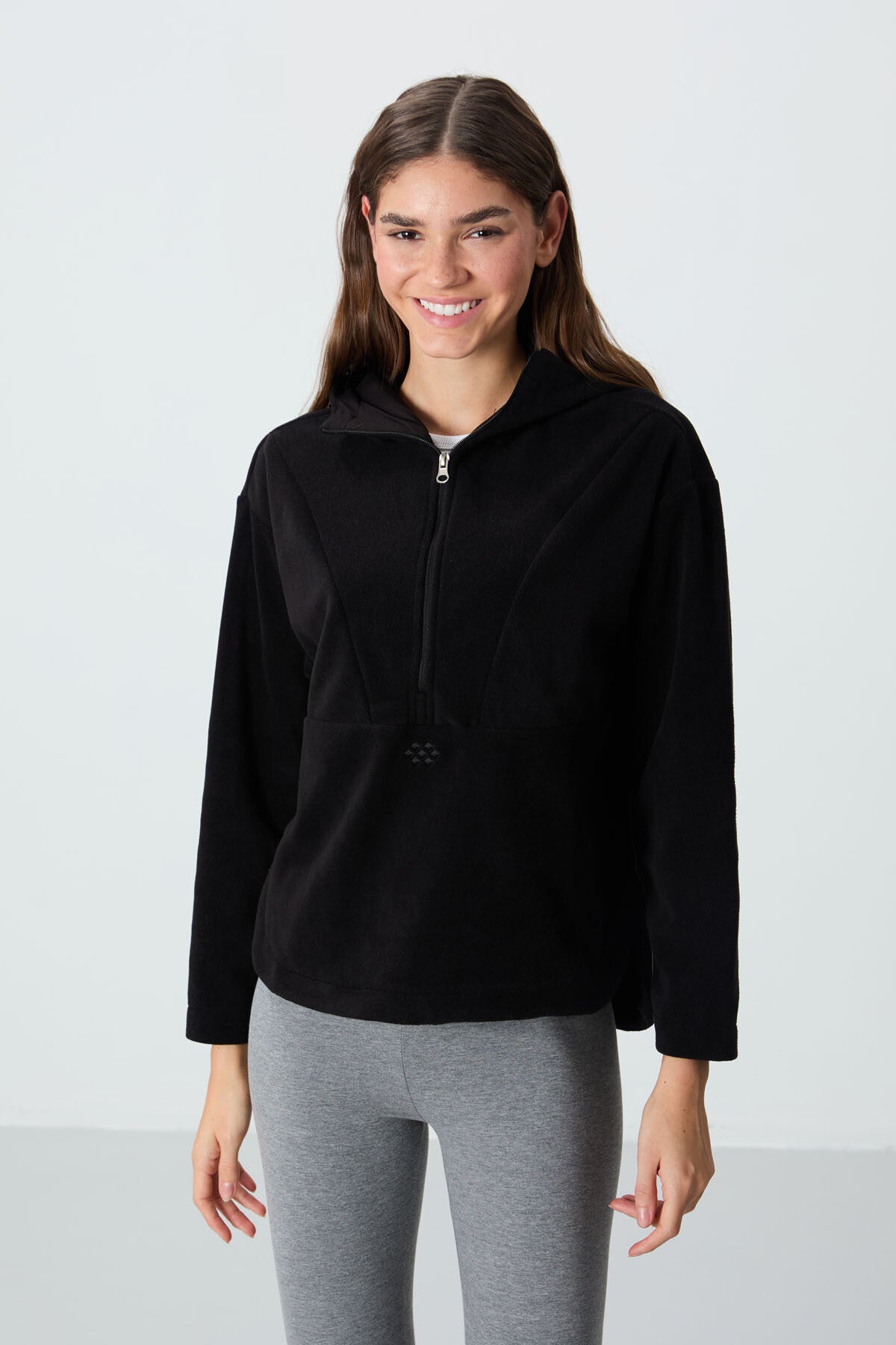 <tc>Sweatshirt en polaire pour femme, à capuche, coupe oversize, avec broderie et tissu épais et doux - 97286</tc>