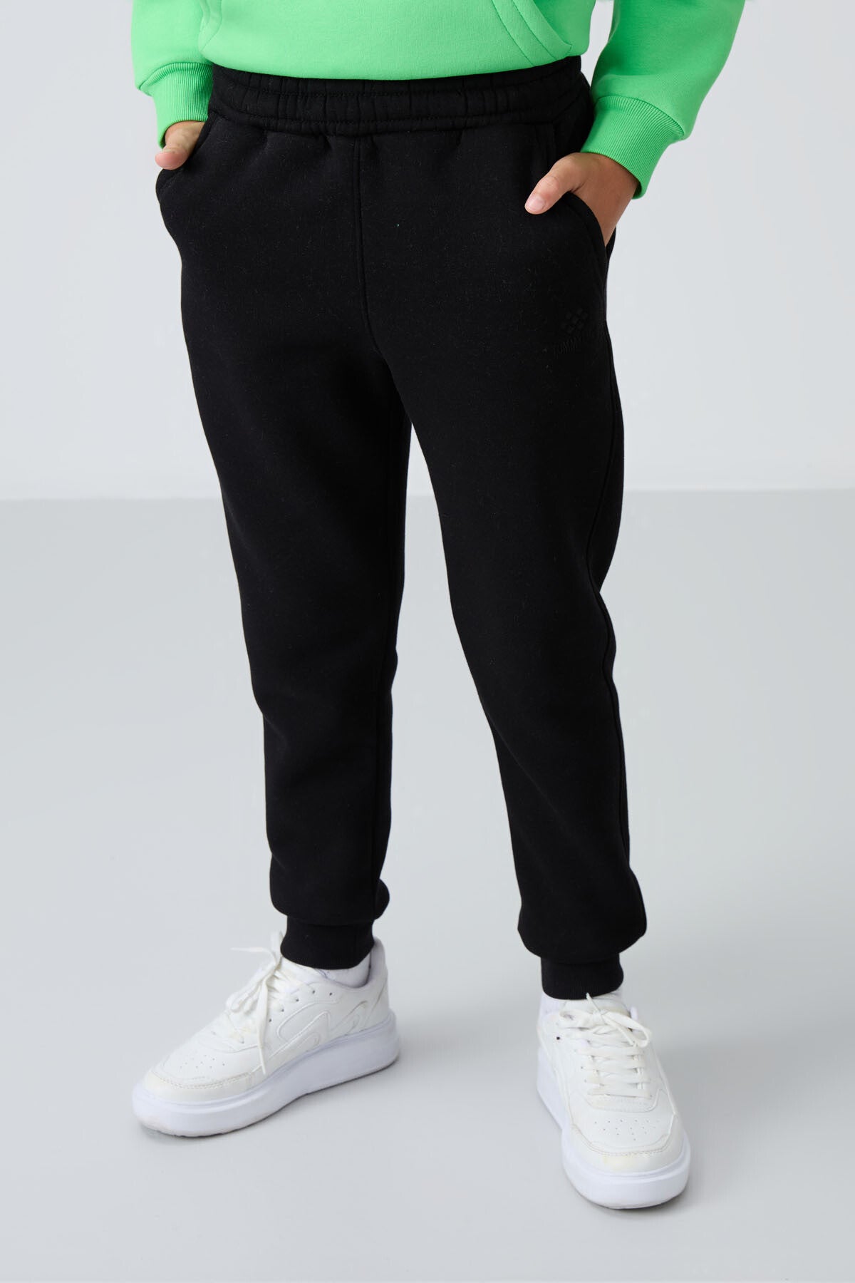 <tc>Pantalon de Survêtement Garçon en Coton Épais à Intérieur Doux Texturé, Brodé et Coupe Standard - 11224</tc>