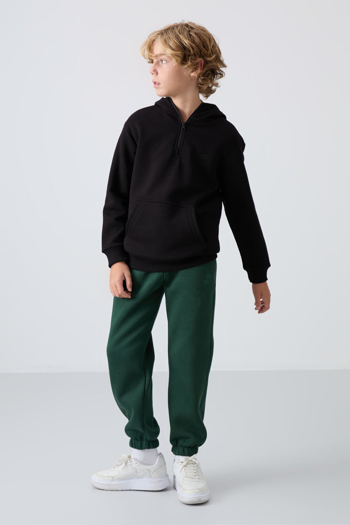 <tc>Sweatshirt Garçon en Coton Épais à Intérieur Doux Texturé, Brodé et Coupe Standard - 11244</tc>