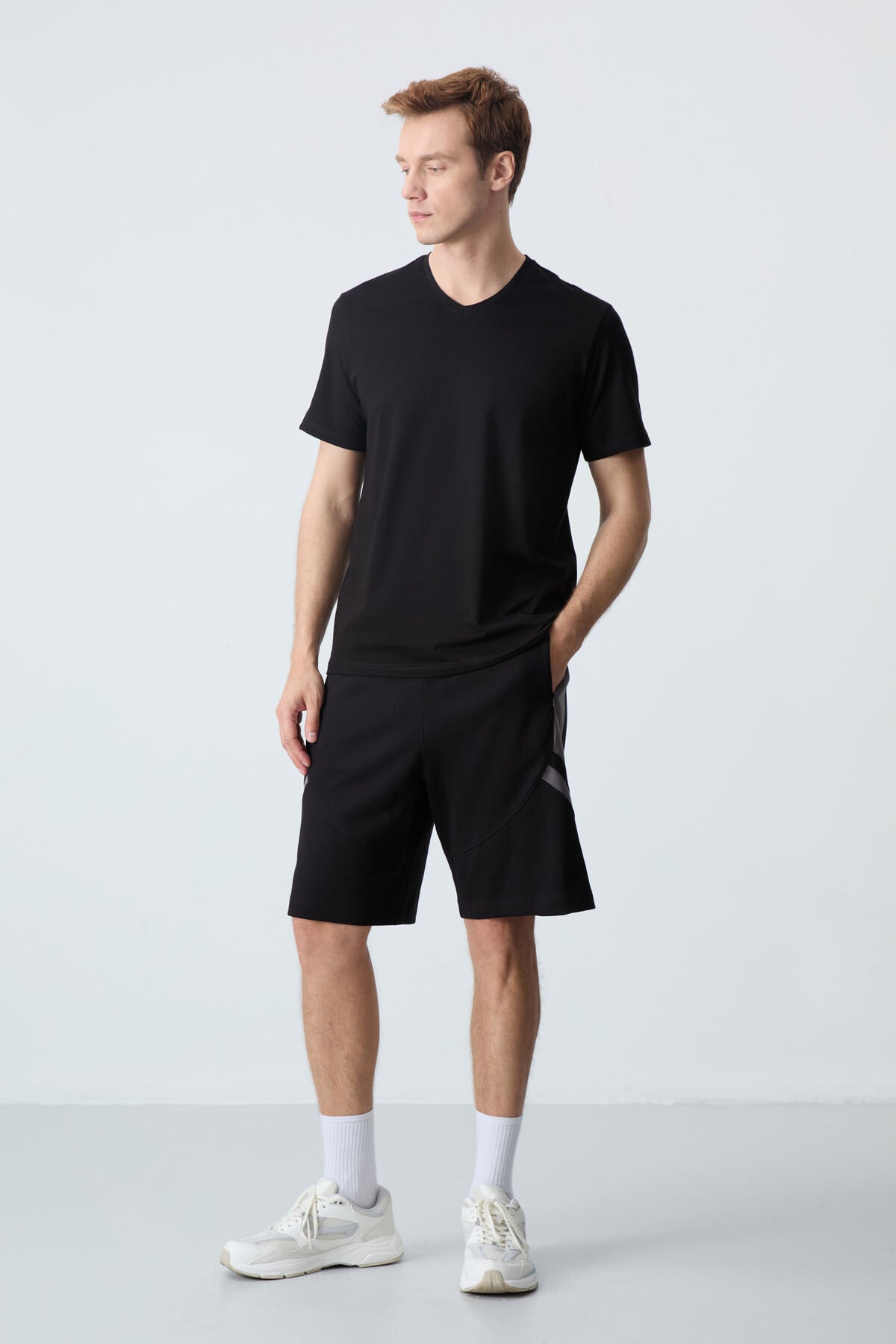 <tc>Short Basique Homme en Coton Épais à Texture Douce, Coupe Standard - 81281</tc>