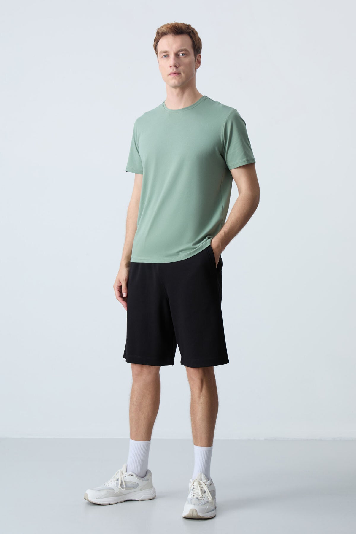 <tc>Short Basique Homme en Coton Épais à Texture Douce, Coupe Standard - 81275</tc>