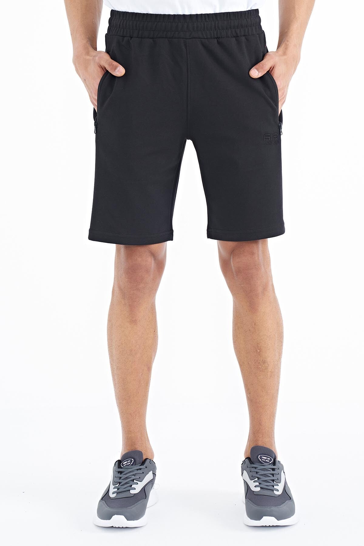 <tc>Short homme à coupe standard avec poches - 81239</tc>