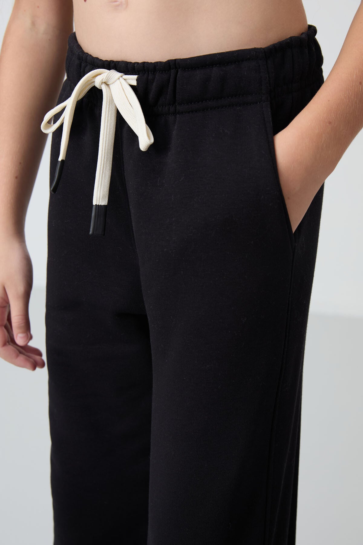 <tc>Pantalon de Survêtement Fille en Coton à Intérieur Doux Texturé, Brodé et Coupe Standard - 75146</tc>