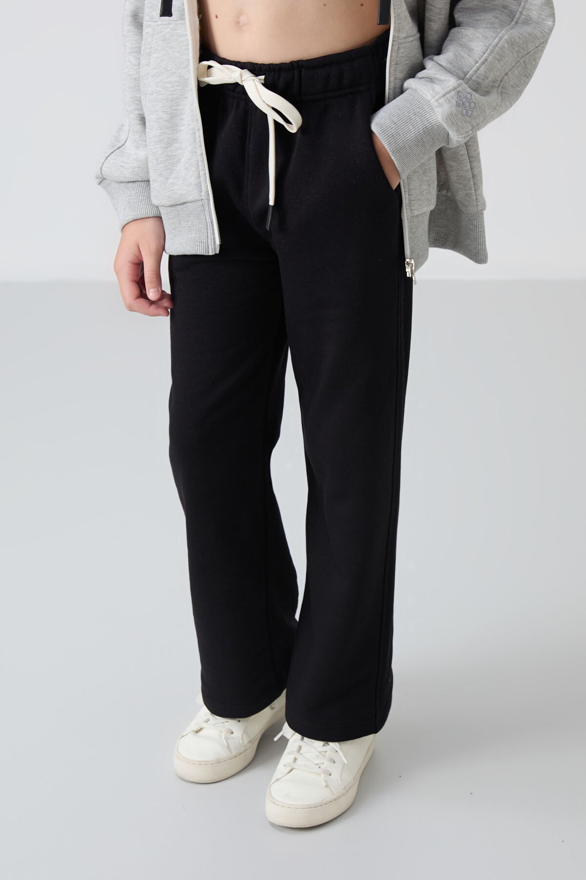 <tc>Pantalon de Survêtement Fille en Coton à Intérieur Doux Texturé, Brodé et Coupe Standard - 75146</tc>