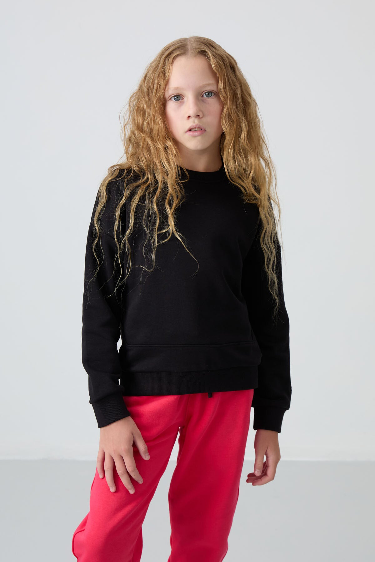 <tc>Sweatshirt Oversize Fille en Coton à Intérieur Doux Texturé, Brodé - 75150</tc>