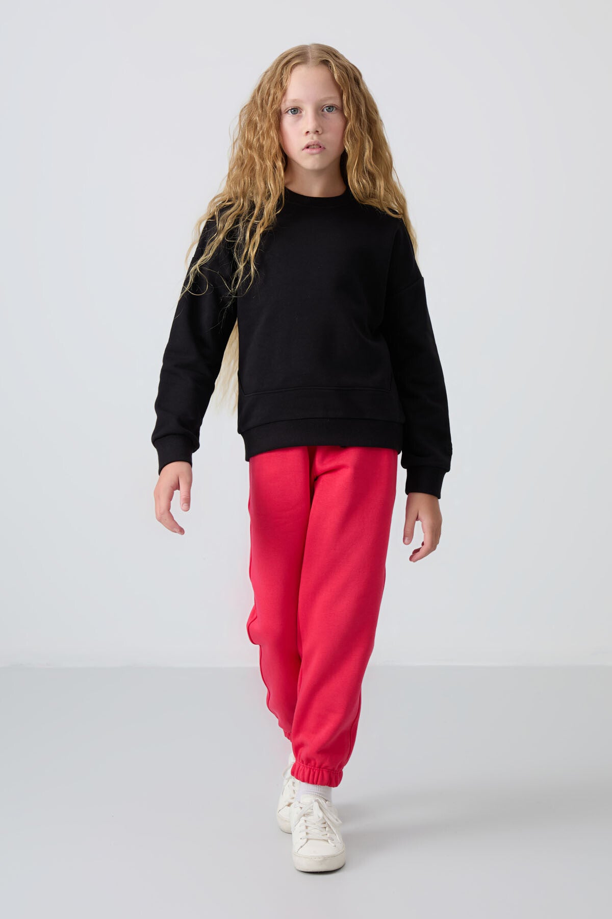 <tc>Sweatshirt Oversize Fille en Coton à Intérieur Doux Texturé, Brodé - 75150</tc>