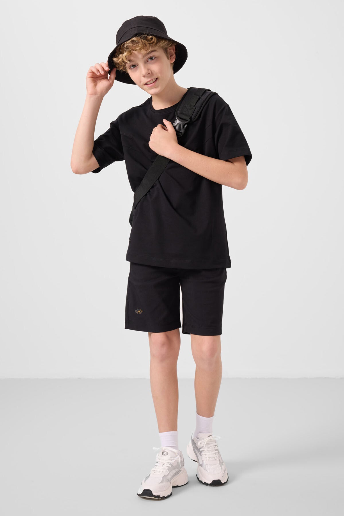 Ensemble Garçon Oversize 2 Pièces – T-shirt & Short - 11277