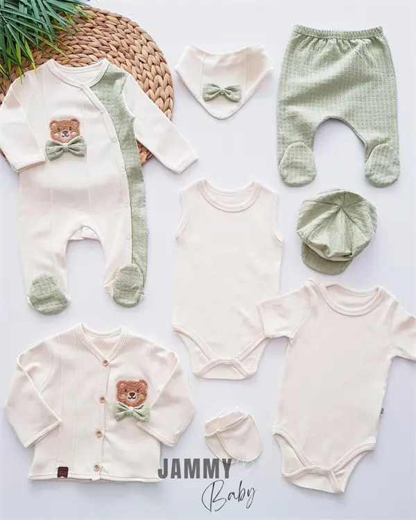 süzene teddy bear 5 piece newborn set with cap Jammy Baby