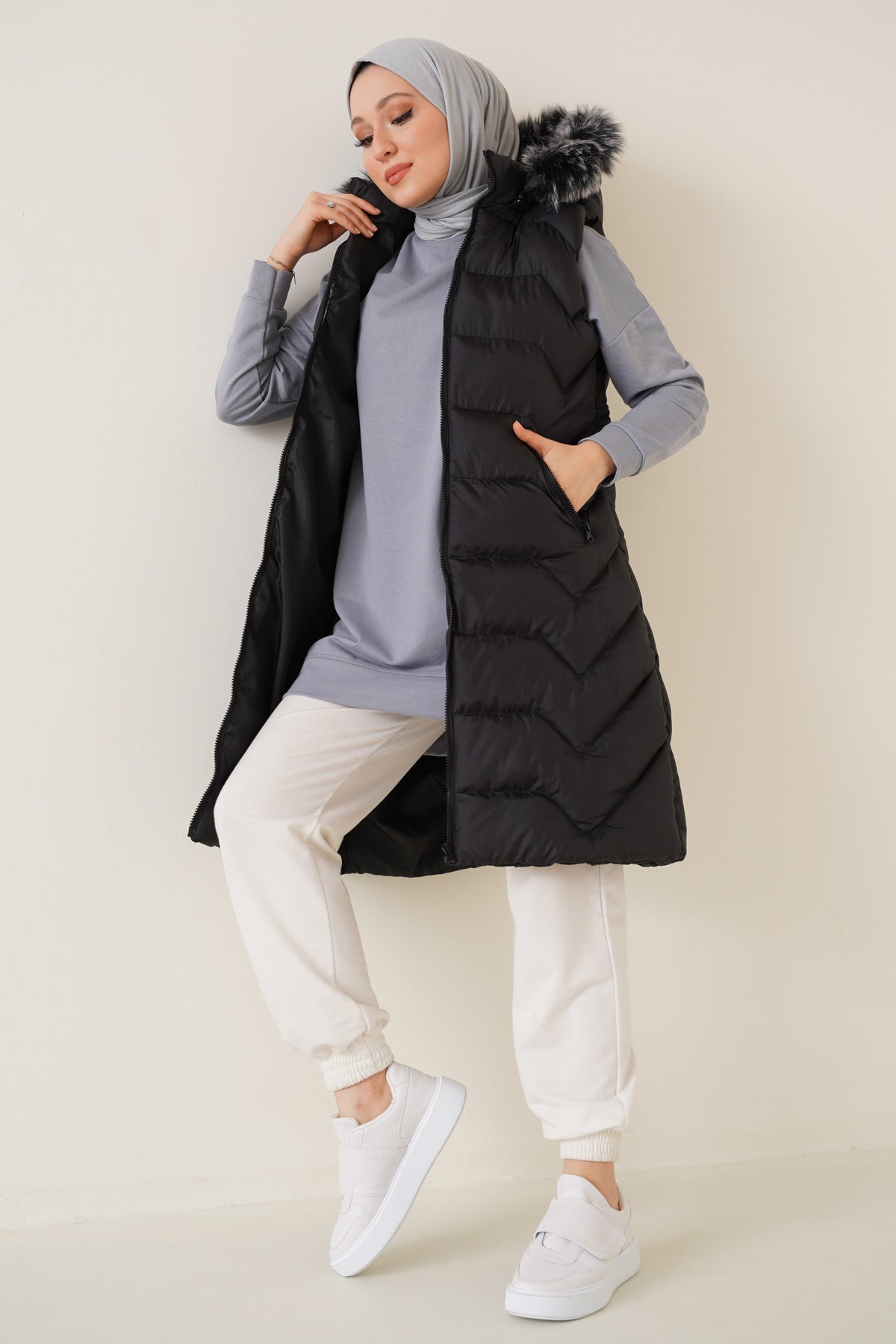 <tc>t10233 gilet long de modestie avec capuche</tc>