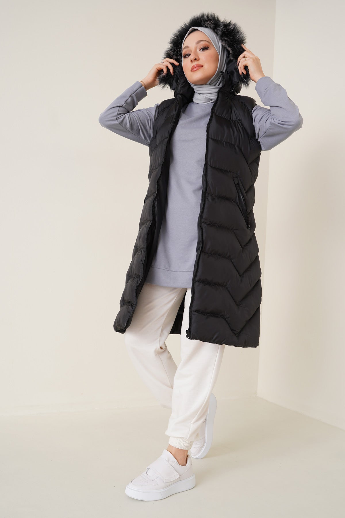 <tc>t10233 gilet long de modestie avec capuche</tc>