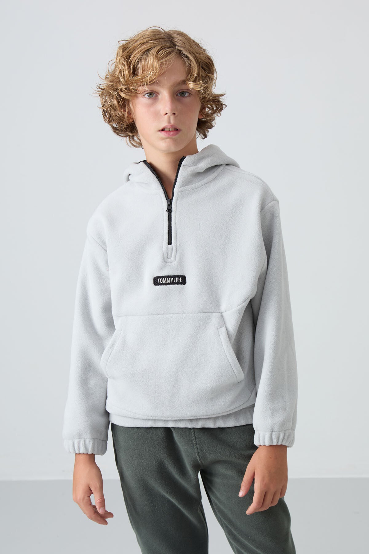 <tc>Sweatshirt Garçon en Polaire Épaisse à Texture Douce, Brodé et Coupe Standard - 11230</tc>