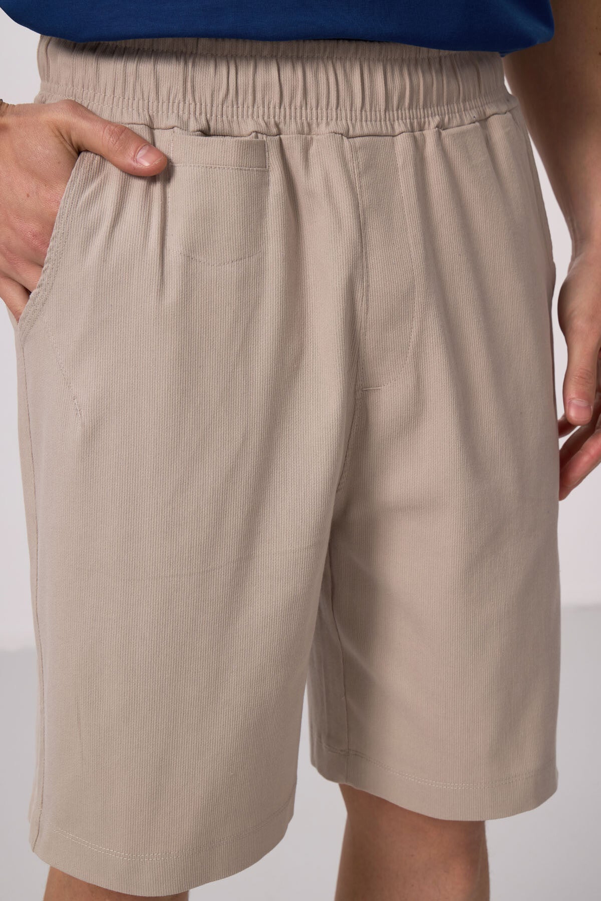 gri standart fit dokuma hafif esnek chino şort - 81290 - Justyol