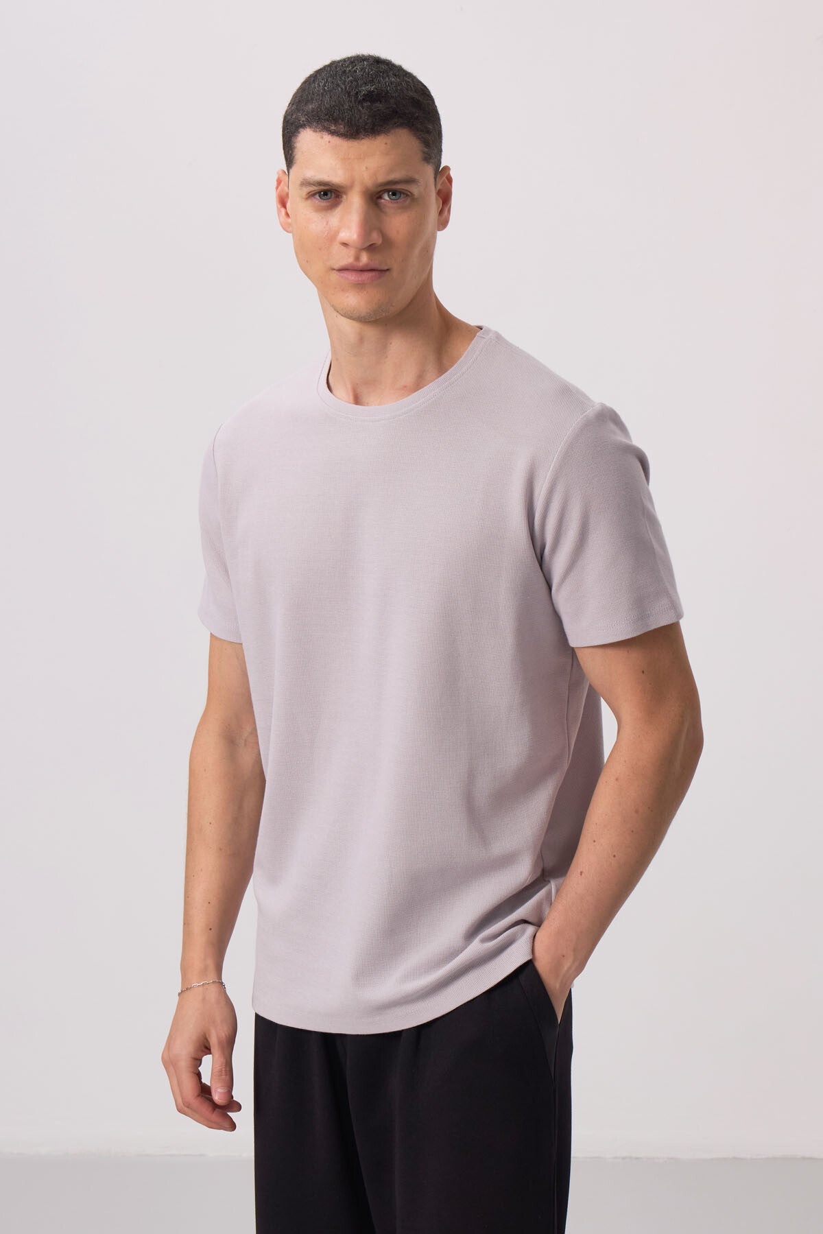 yüzeyi dokulu rahat form basic erkek t-shirt - 88436