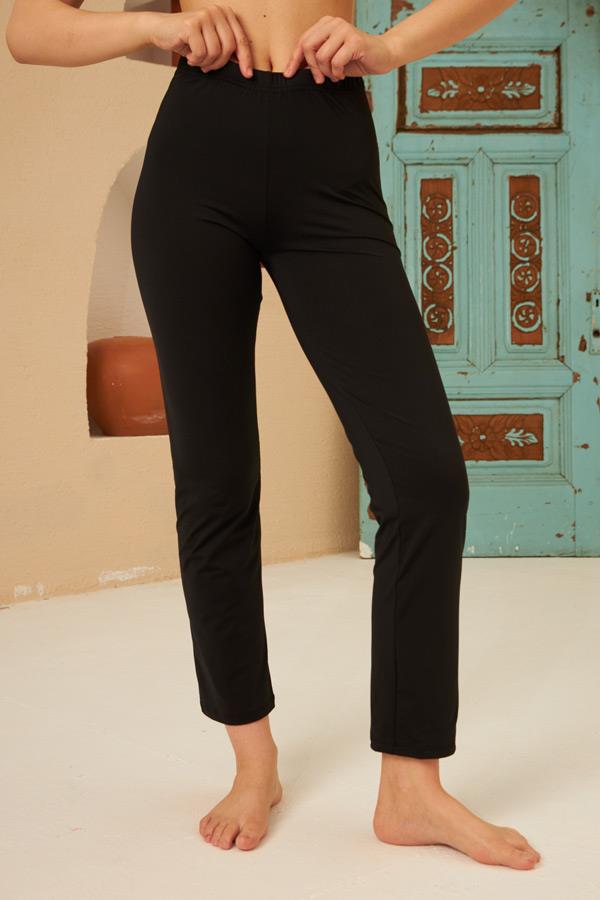 <tc>Legging Long en Lycra Noir avec Taille Élastique</tc>