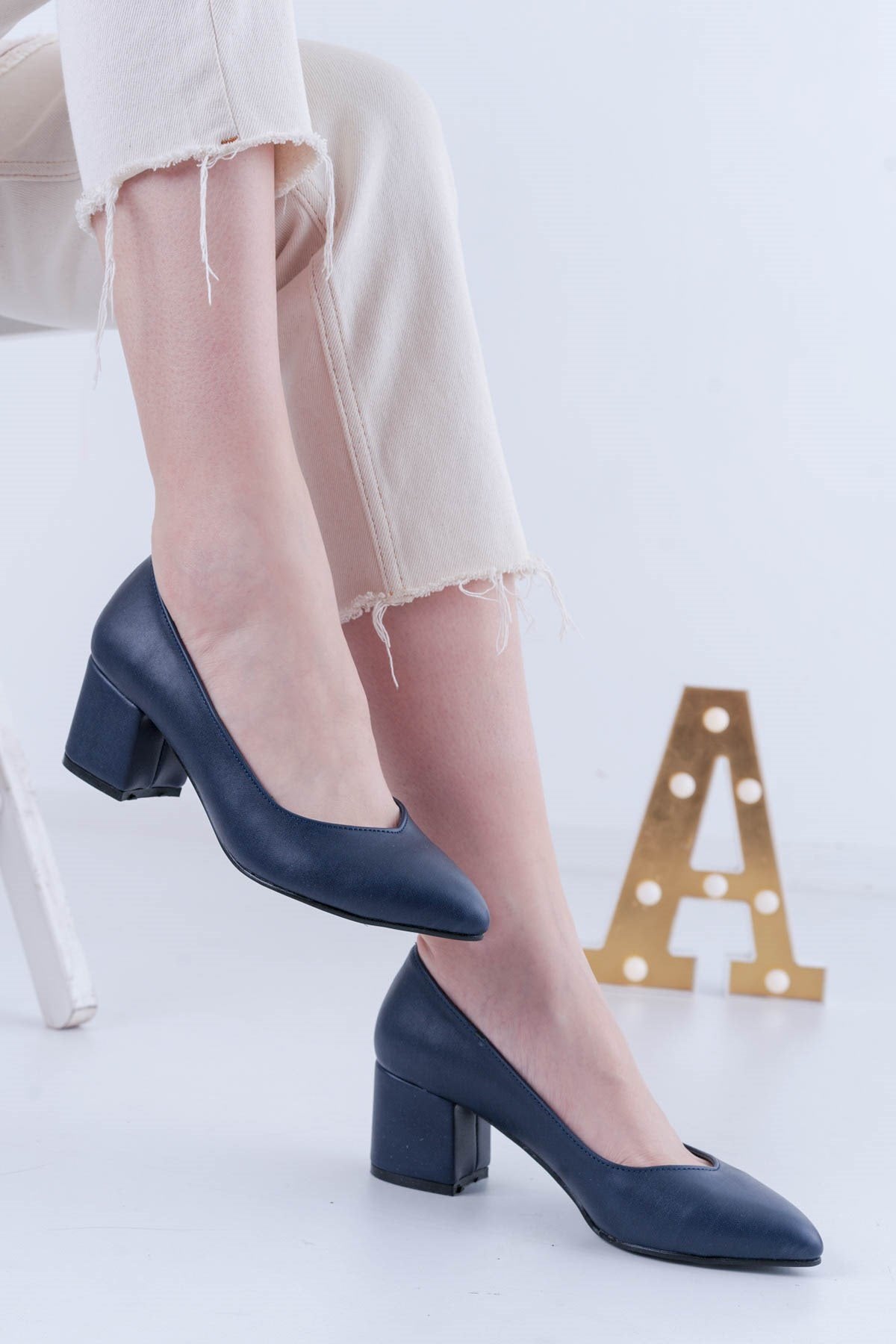 Escarpins femme en similicuir – Chaussures chic à talon confortable 5 cm