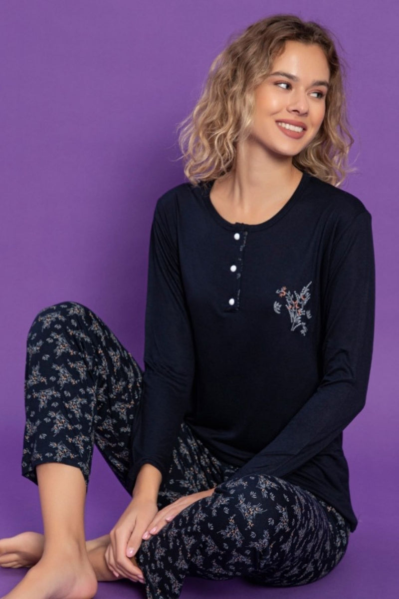 Ensemble Pyjama Femme à Manches Longues avec Broderie et Pantalon Imprimé