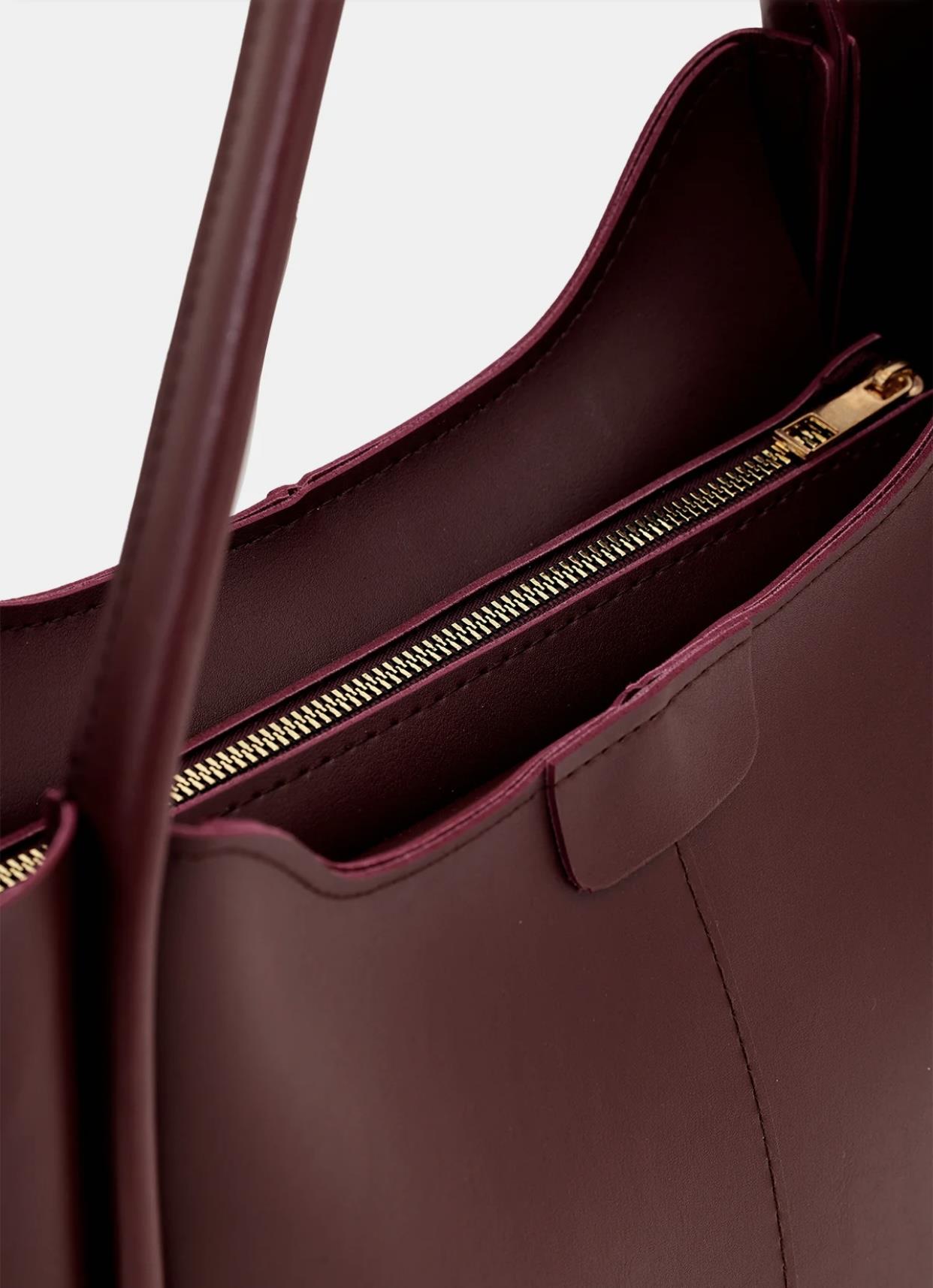 <tc>Sac à épaule Vera bordeaux à fermeture zippée</tc>