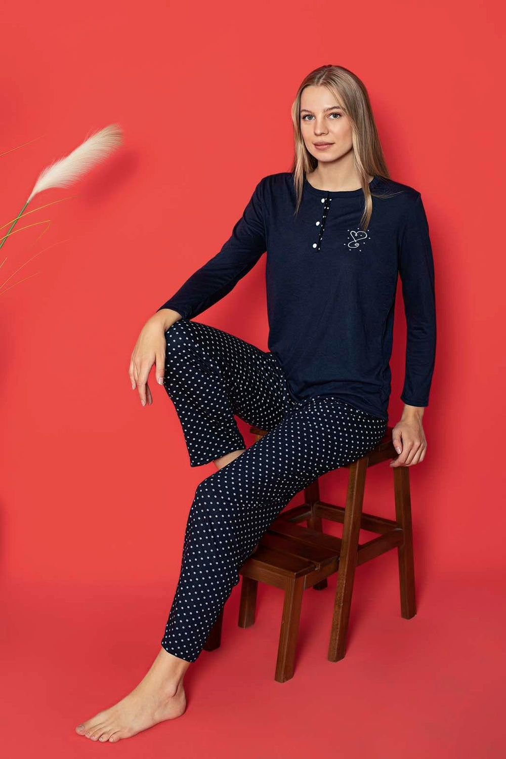 Ensemble Pyjama Femme à Manches Longues avec Broderie et Pantalon Imprimé