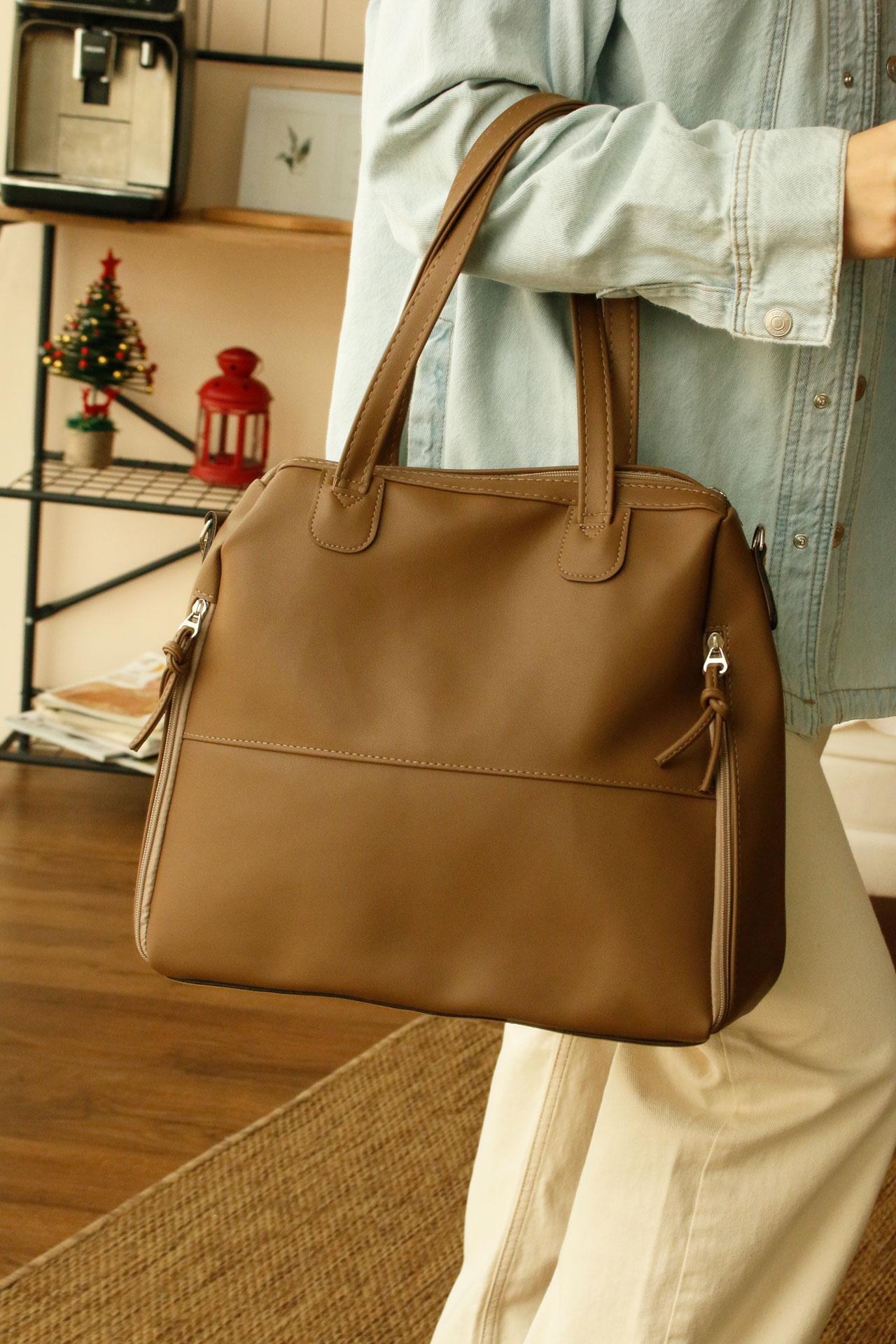 <tc>Sac à main pour femme Whitney en cuir synthétique beige foncé</tc>