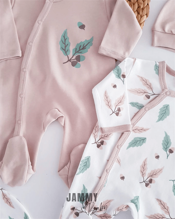 Lot de 2 Pyjamas Bébé avec Bonnets Assortis – Motif Feuilles en Coton 100 %